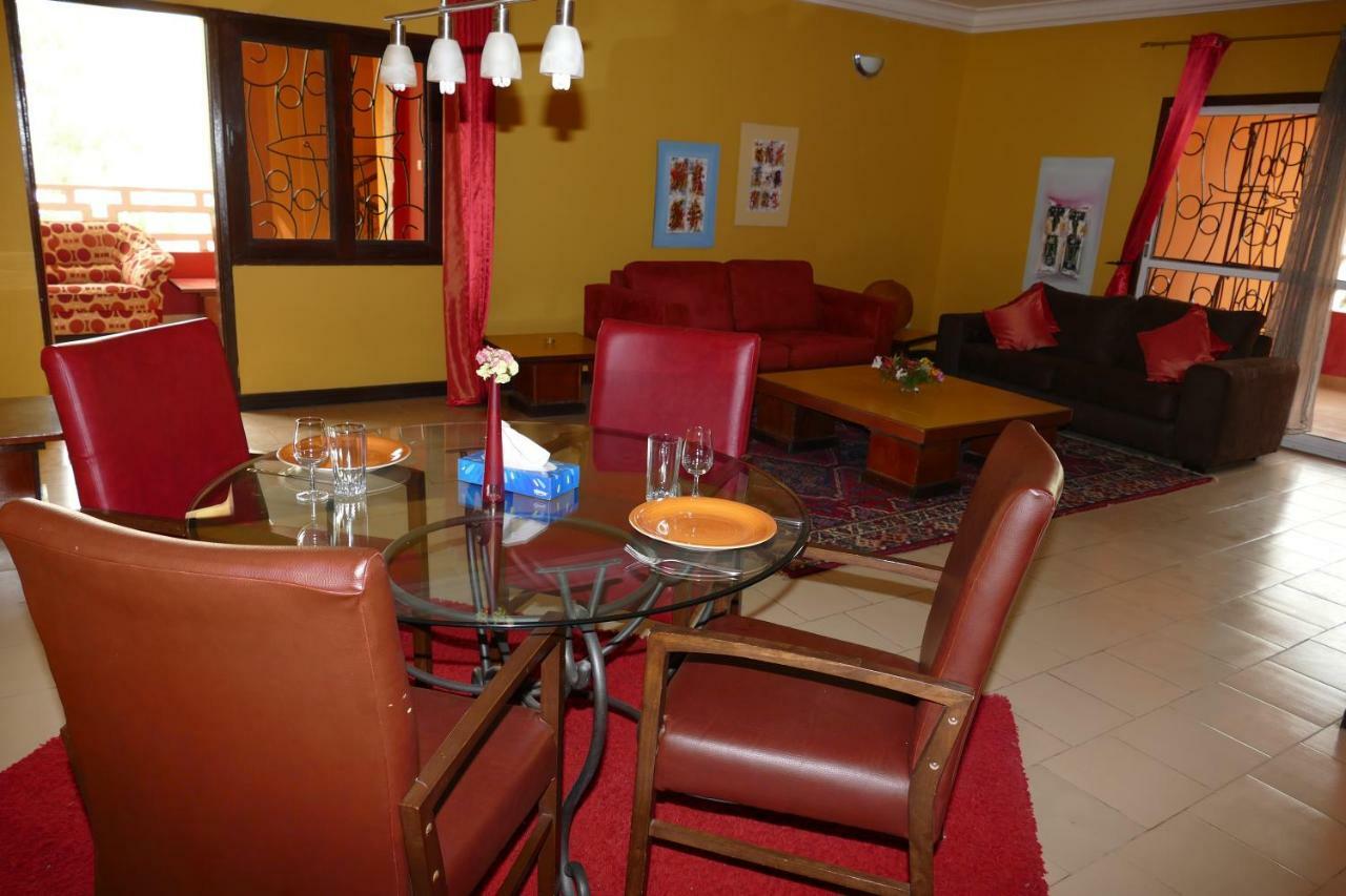 Calabash Apartment-Hotel Kotu Exteriér fotografie